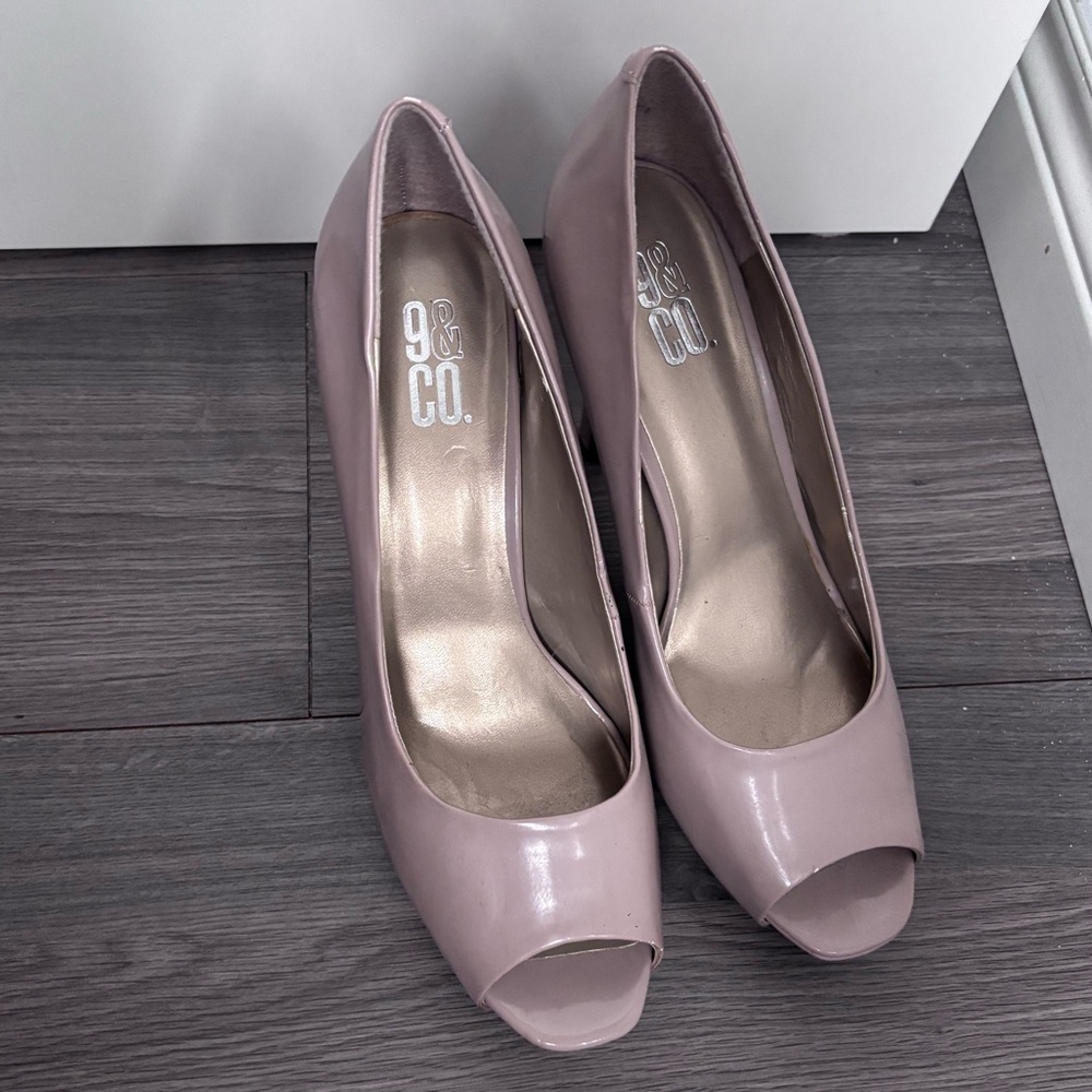 Mauve Open Toe Heels - Picture 2 of 10